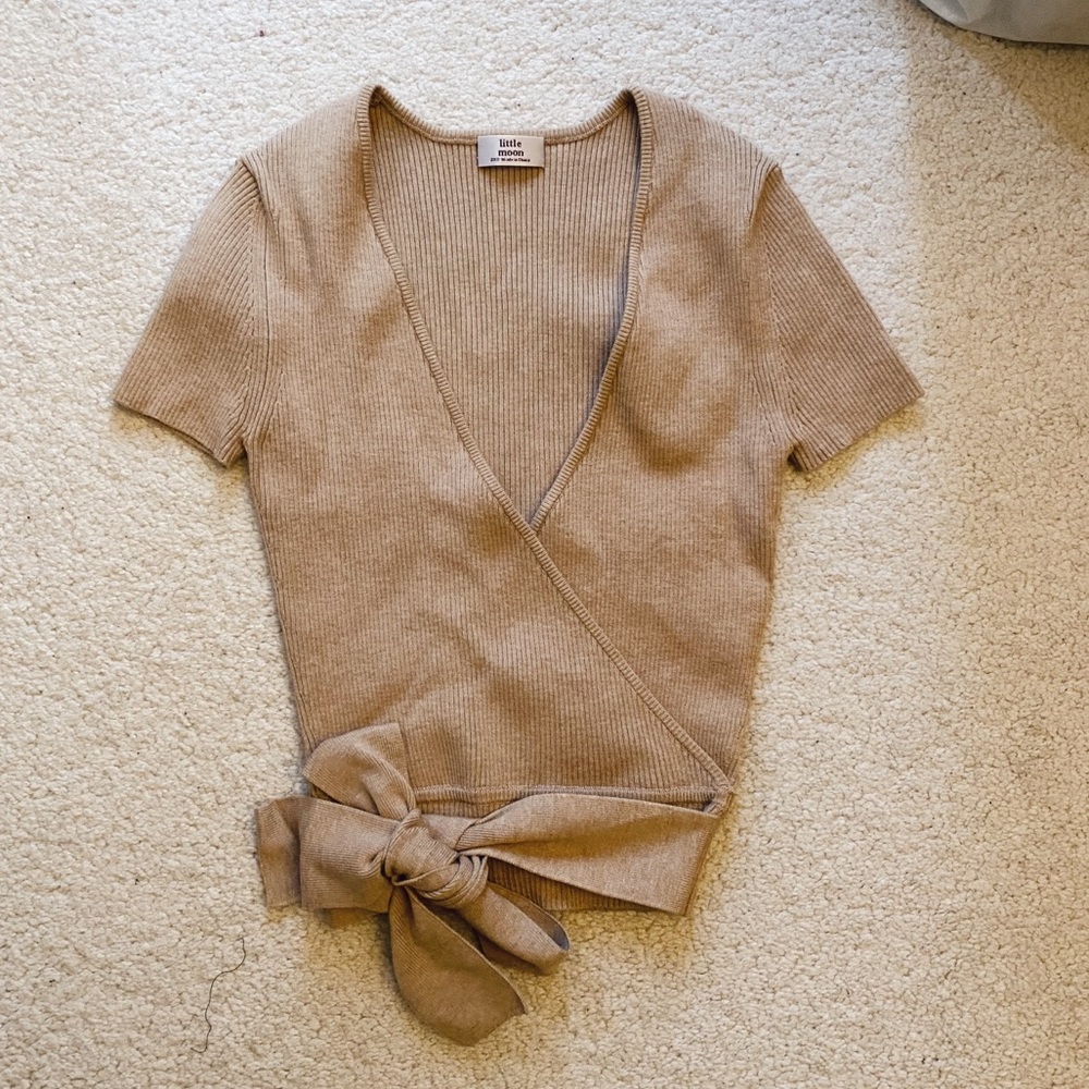 Aritzia | All tied up top